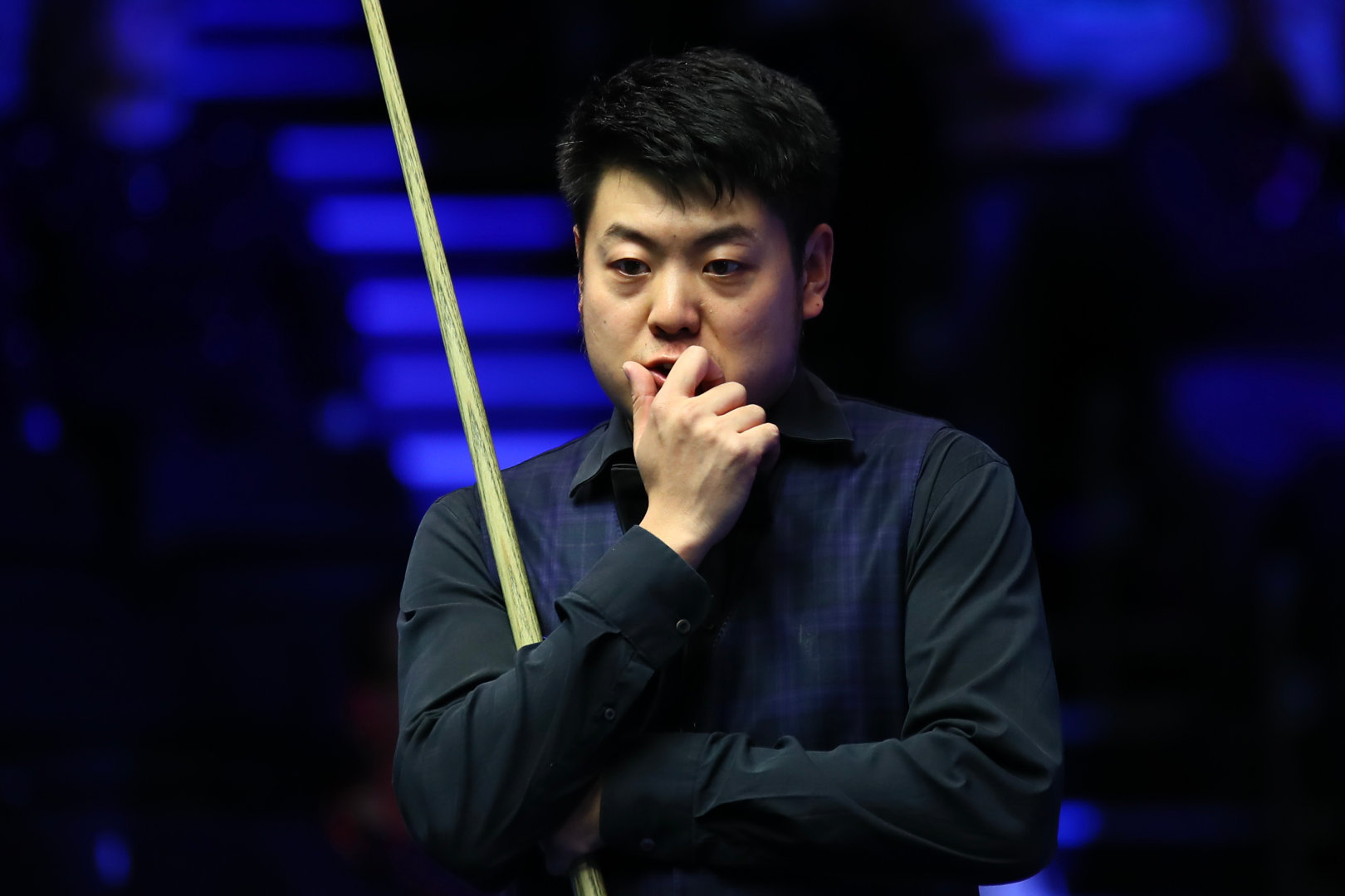 判和观众的 判和观众的